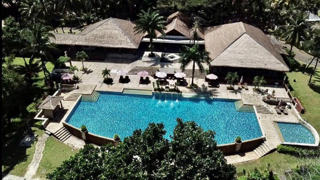 Tanjung Lesung Hotel Bagian luar foto