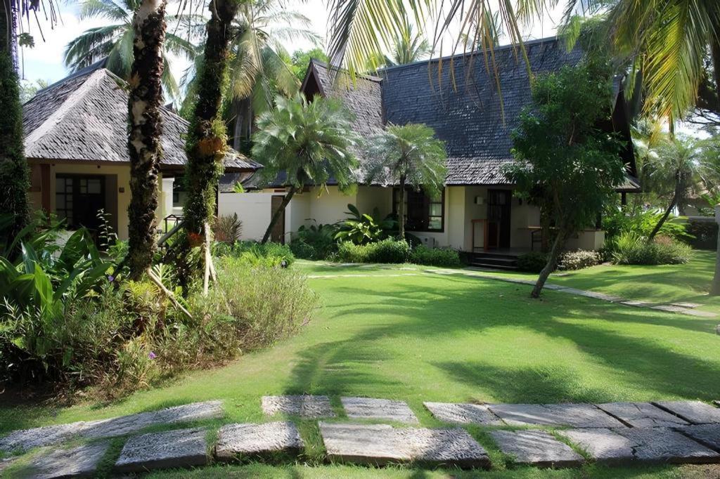 Tanjung Lesung Hotel Bagian luar foto