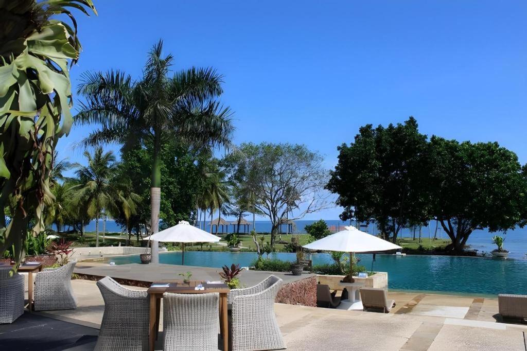 Tanjung Lesung Hotel Bagian luar foto
