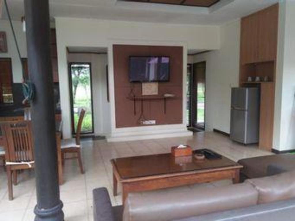Tanjung Lesung Hotel Bagian luar foto
