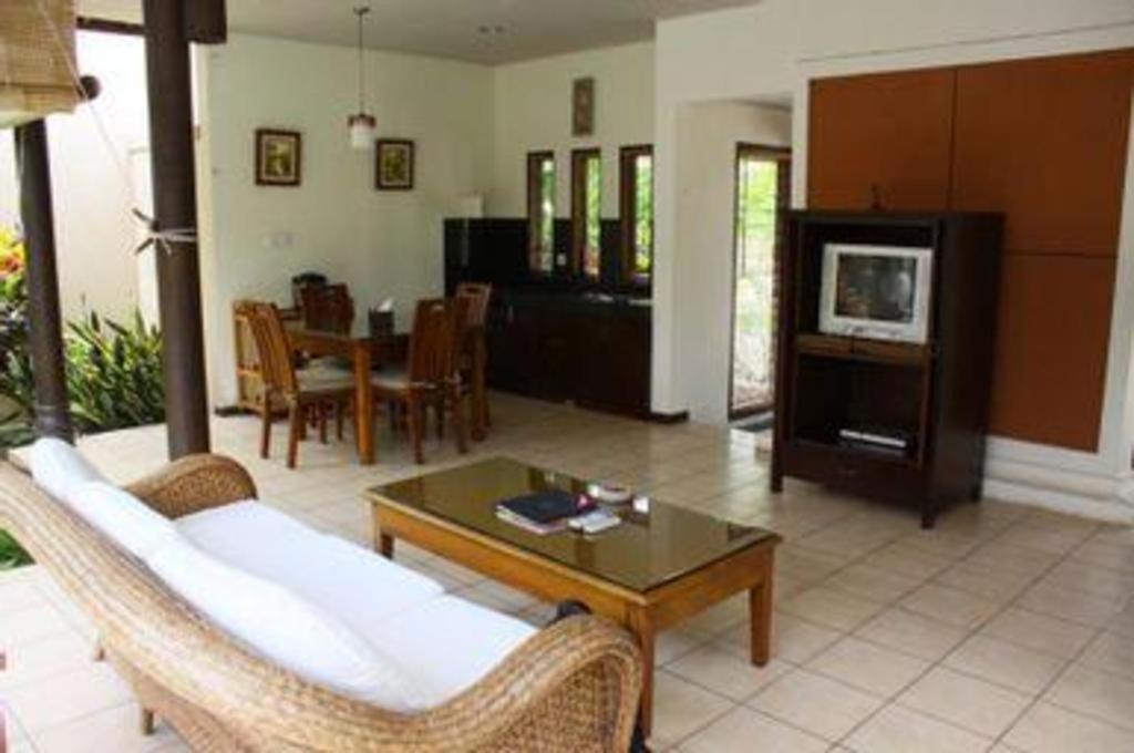 Tanjung Lesung Hotel Bagian luar foto