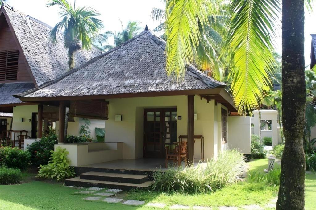 Tanjung Lesung Hotel Bagian luar foto