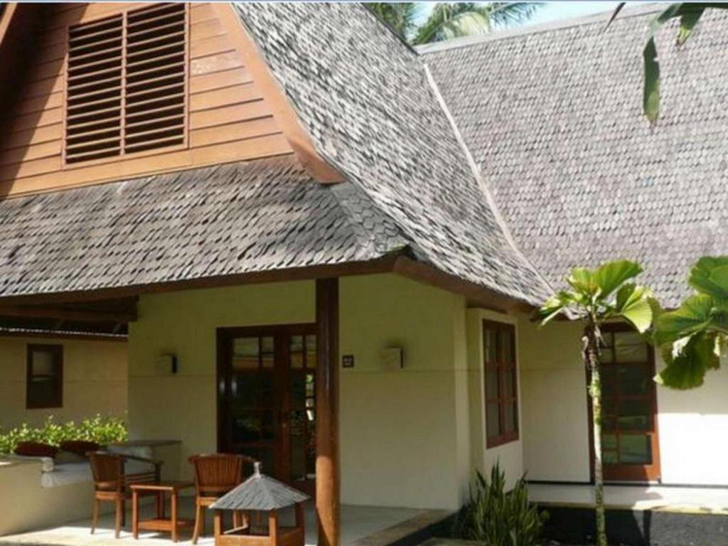 Tanjung Lesung Hotel Bagian luar foto